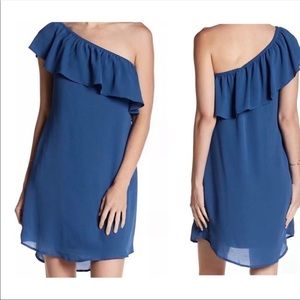 Bobeau Mini Blue One Shoulder Dress XL